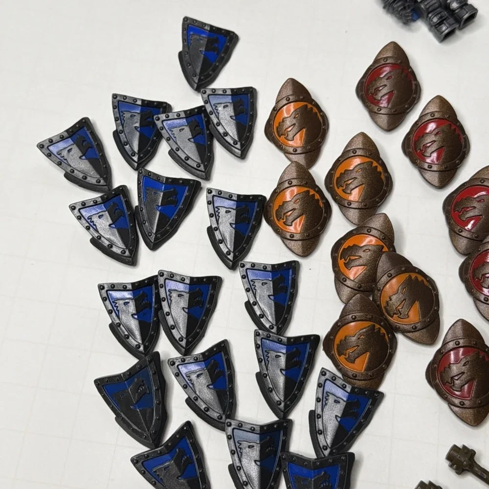 Mega Bloks Dragons Krystal Wars Knights 26 Minifigures /Weapons Accessories Lot